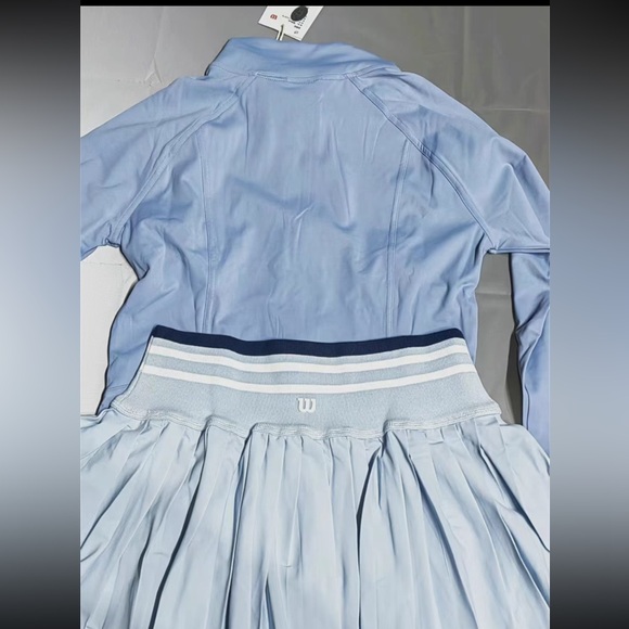 Wilson Light Blue Athletic Set S - Picture 3 of 4